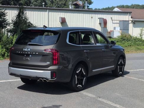 Used 2023 Kia Telluride S w/ S Sunroof Package AWD/4WD image 5