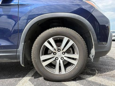 Used 2017 Honda Ridgeline RTS image 25