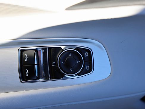 Used 2020 Chevrolet Corvette Stingray Preferred Cpe w/ 2LT Preferred Equipment Group image 17