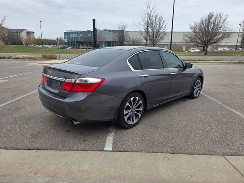 Used 2015 Honda Accord Sport image 7