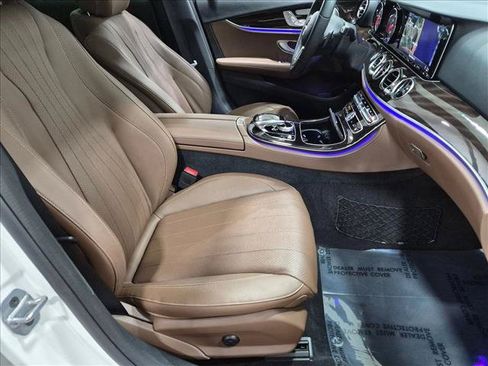 Used 2019 Mercedes-Benz E 300 image 22