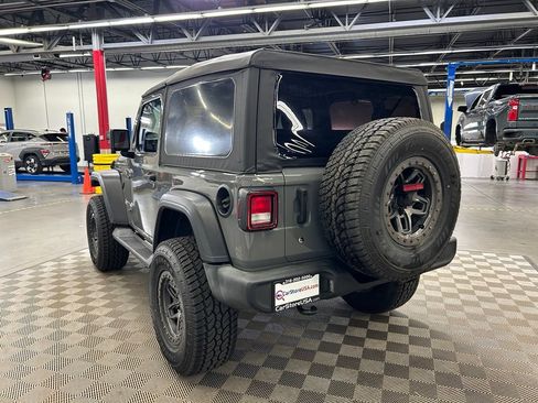 Used 2019 Jeep Wrangler Sport AWD/4WD image 5
