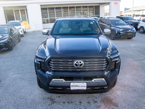 Used 2024 Toyota Tacoma Limited image 4