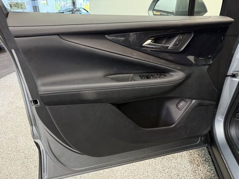 New 2025 Chevrolet Blazer EV LT w/ Super Cruise Package image 24