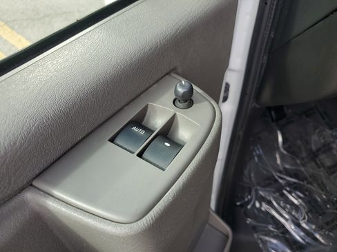 Used 2020 Chevrolet Express 3500 LT w/ LT Preferred Equipment Group image 25