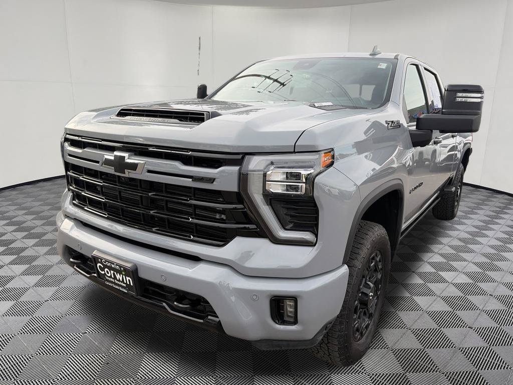 Used 2024 Chevrolet Silverado 2500 LTZ w/ LTZ Plus Package AWD/4WD image 3