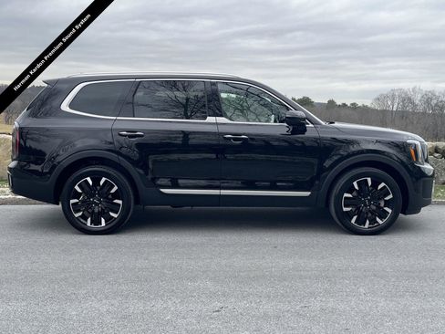 Used 2023 Kia Telluride SX Prestige image 2