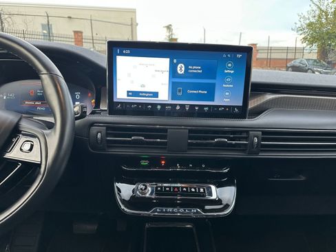 Used 2024 Lincoln Corsair Reserve image 18