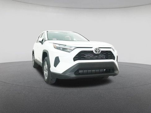 New 2025 Toyota RAV4 XLE image 30