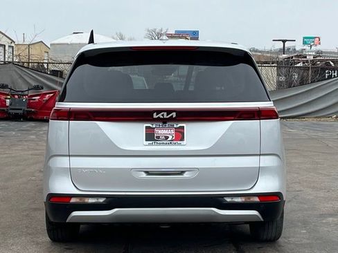 Certified 2023 Kia Carnival LX image 11