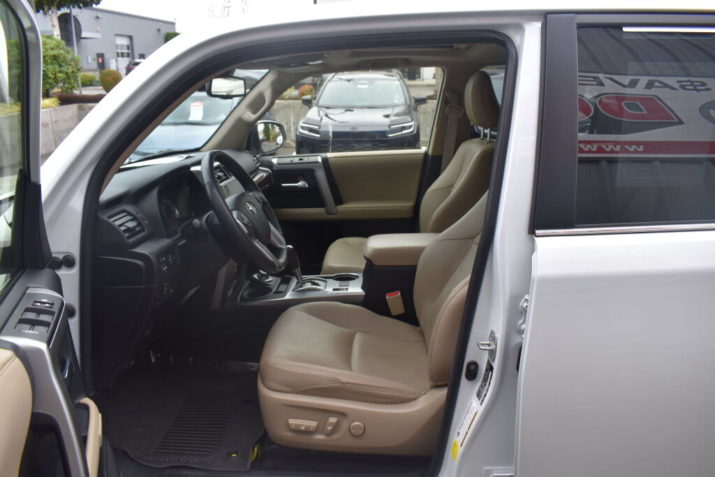 Certified 2024 Toyota 4Runner Limited AWD/4WD image 18