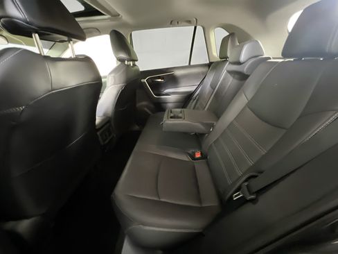 Used 2019 Toyota RAV4 XLE Premium w/ Cold Weather Package AWD/4WD image 24