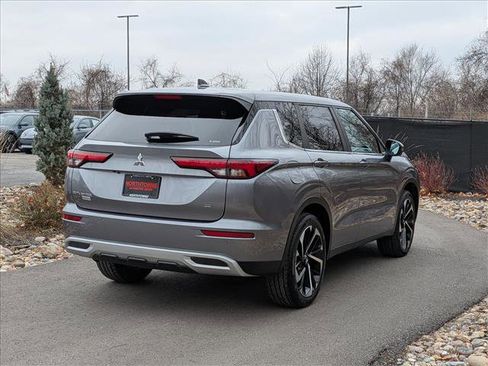 Used 2024 Mitsubishi Outlander SE image 5