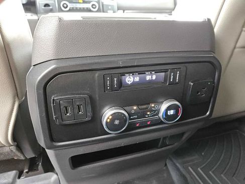 Used 2020 Ford Expedition Limited RWD image 28