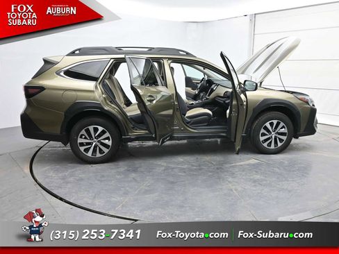 Used 2023 Subaru Outback Premium image 35