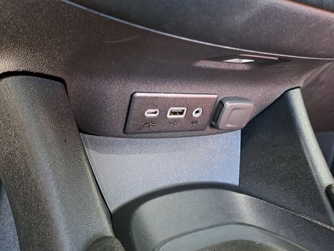 Used 2023 Chevrolet Malibu LS image 18