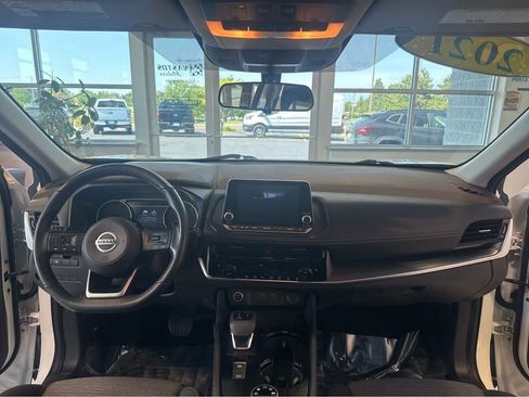 Used 2021 Nissan Rogue SV AWD/4WD image 17