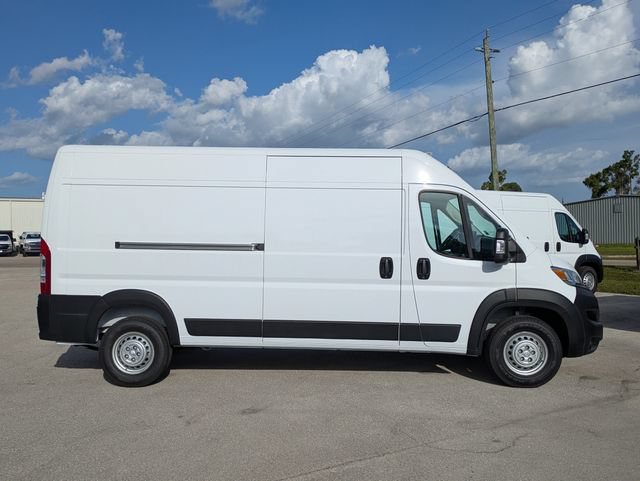 New 2026 RAM ProMaster 2500 w/ Premium Convenience Group FWD image 3