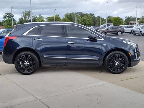 Used 2017 Cadillac XT5 Premium Luxury FWD image 4