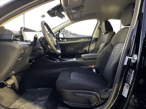 Used 2025 Kia K5 LXS image 12