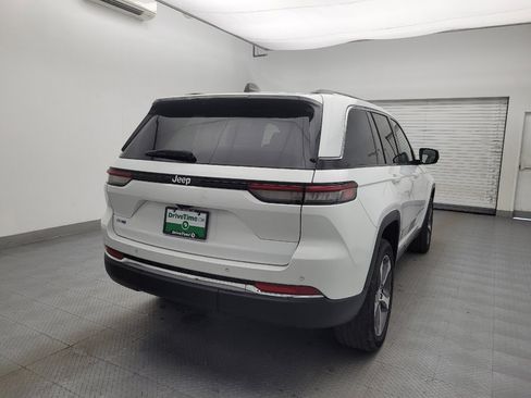 Used 2022 Jeep Grand Cherokee Limited 4xe image 7