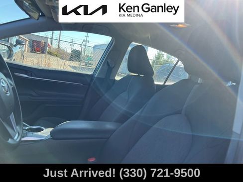 Used 2023 Toyota Camry LE image 11