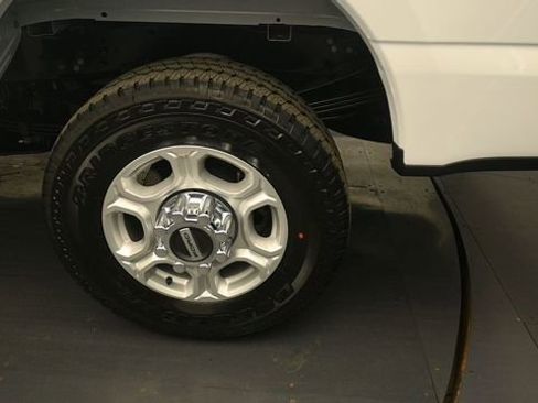 New 2026 Ford F350 XLT w/ FX4 Off-Road Package AWD/4WD image 9