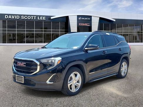 Used 2018 GMC Terrain SLE w/ Driver Convenience Package FWD image 2