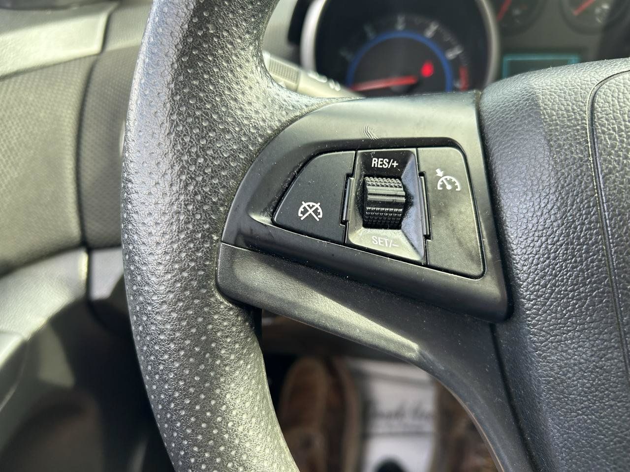 Used 2016 Chevrolet Cruze LT FWD image 18