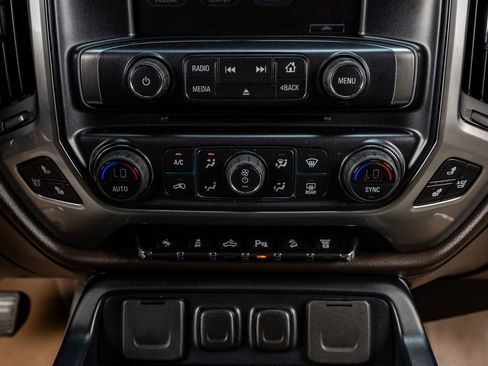 Used 2015 Chevrolet Silverado 2500 LTZ w/ LTZ Plus Package image 22