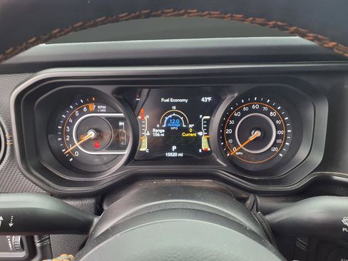 Used 2024 Jeep Gladiator Mojave w/ Convenience Group image 5