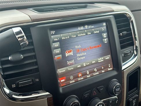 Used 2018 RAM 2500 Laramie image 13