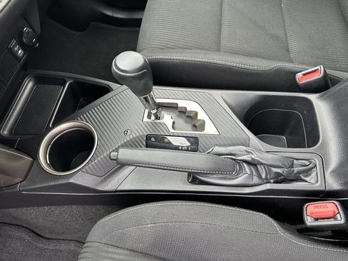 Used 2014 Toyota RAV4 XLE image 32