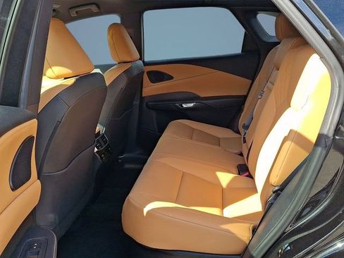 Used 2025 Lexus RX 350 FWD w/ Technology Package image 7