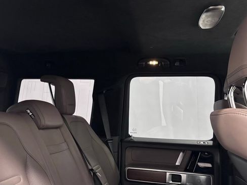 Used 2025 Mercedes-Benz G 550 image 25