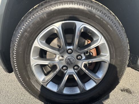 Used 2016 Jeep Grand Cherokee Limited RWD image 10