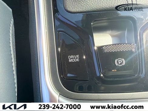 New 2026 Kia Carnival EX image 31