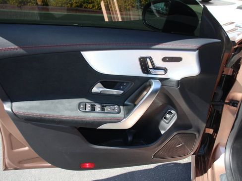 Used 2023 Mercedes-Benz CLA 250 image 22