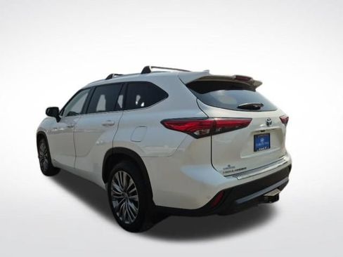 Used 2020 Toyota Highlander Platinum AWD/4WD image 7