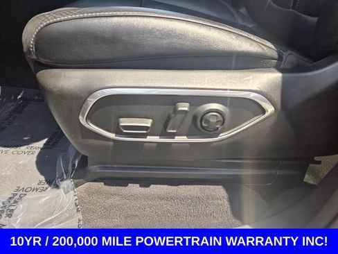 Used 2024 Jeep Wagoneer L Series II RWD image 10