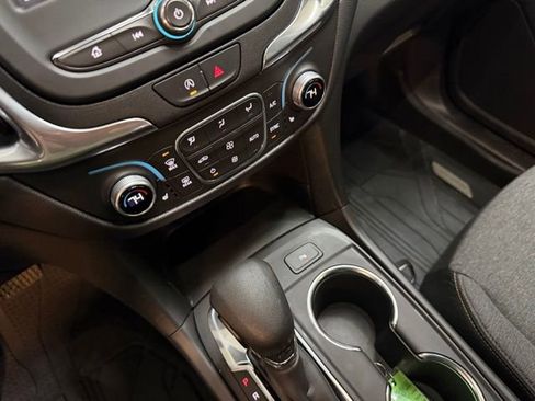 Used 2024 Chevrolet Equinox LT image 33