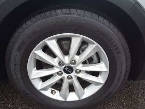 Used 2019 Kia Sorento FWD V6 image 43