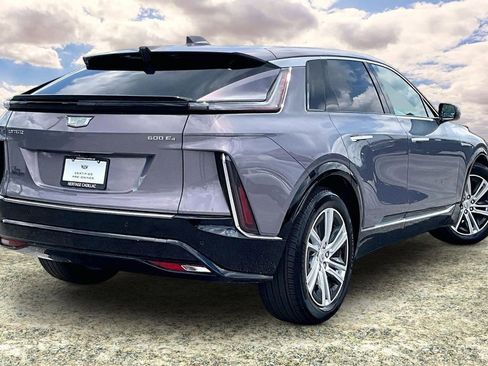 Certified 2024 Cadillac Lyriq Tech w/ LPO, Floor Liner Package AWD/4WD image 5