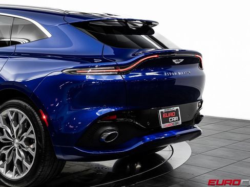 Used 2022 Aston Martin DBX image 15