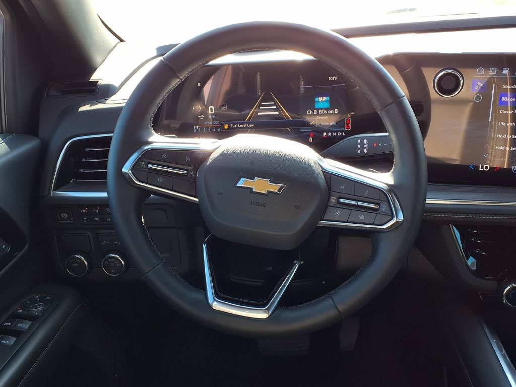 Used 2026 Chevrolet Suburban Premier RWD image 21
