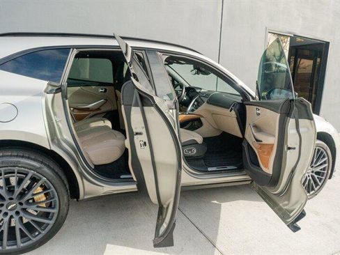 Used 2023 Aston Martin DBX 707 image 65
