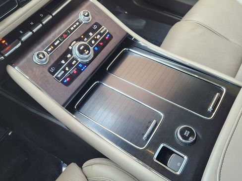 Used 2020 Lincoln Aviator Reserve w/ Equipment Group 202A image 19