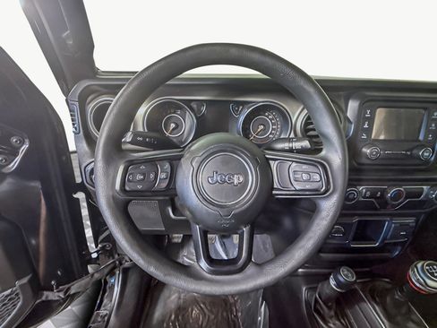 Used 2019 Jeep Wrangler Sport image 13