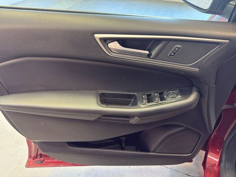 Used 2019 Ford Edge SEL w/ Equipment Group 201A AWD/4WD image 13
