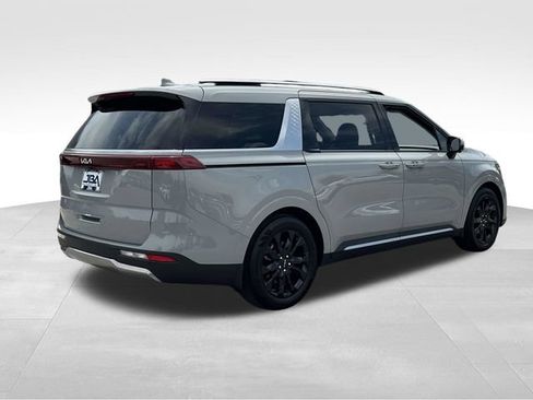 Used 2024 Kia Carnival SX FWD image 27